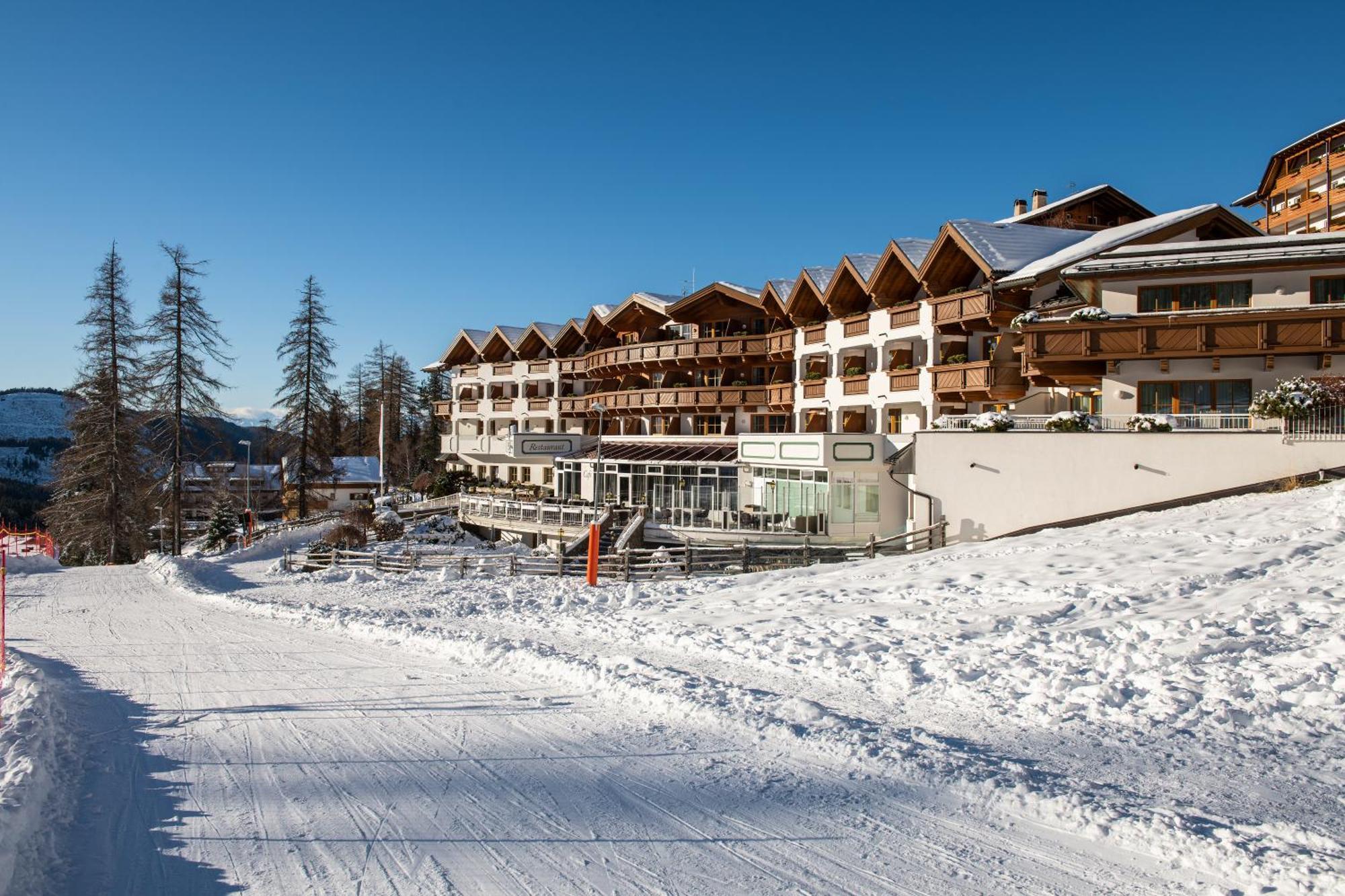 Hotel Sonnalp オベレッジェン エクステリア 写真